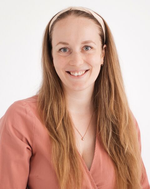 Hebamme Lara Frieling